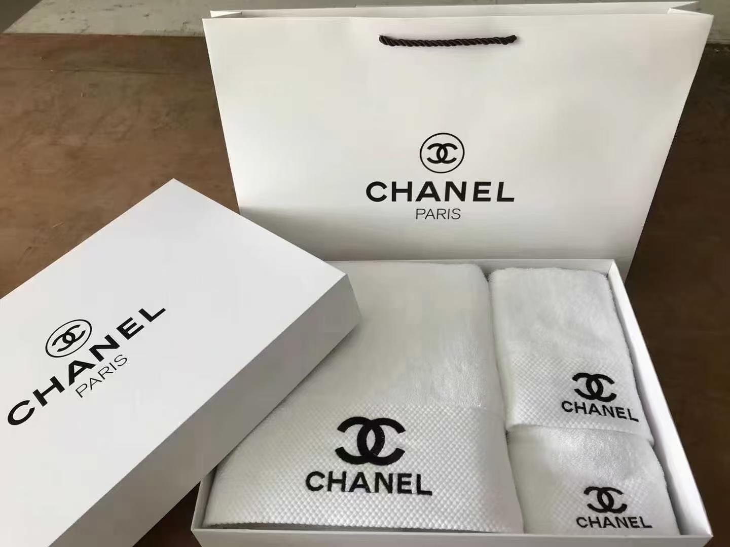 Luxury Hotel Towel Set | 100% Cotton Embroidered Towels | Gift Box Packed