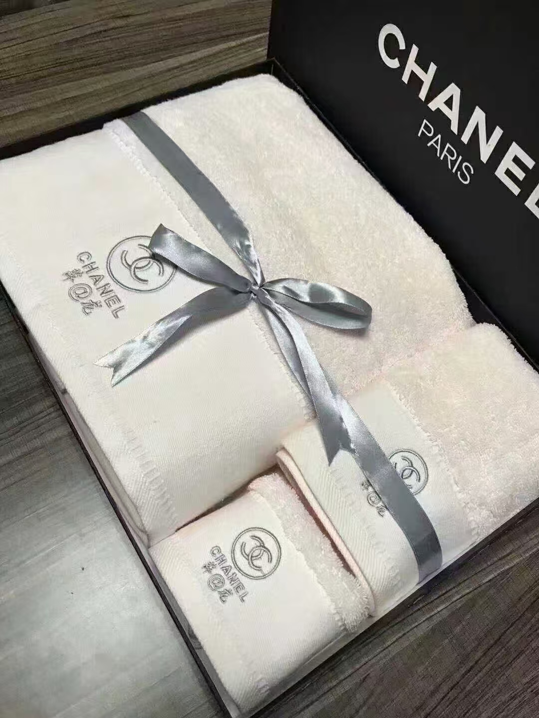 Luxury Hotel Towel Set | 100% Cotton Embroidered Towels | Gift Box Packed